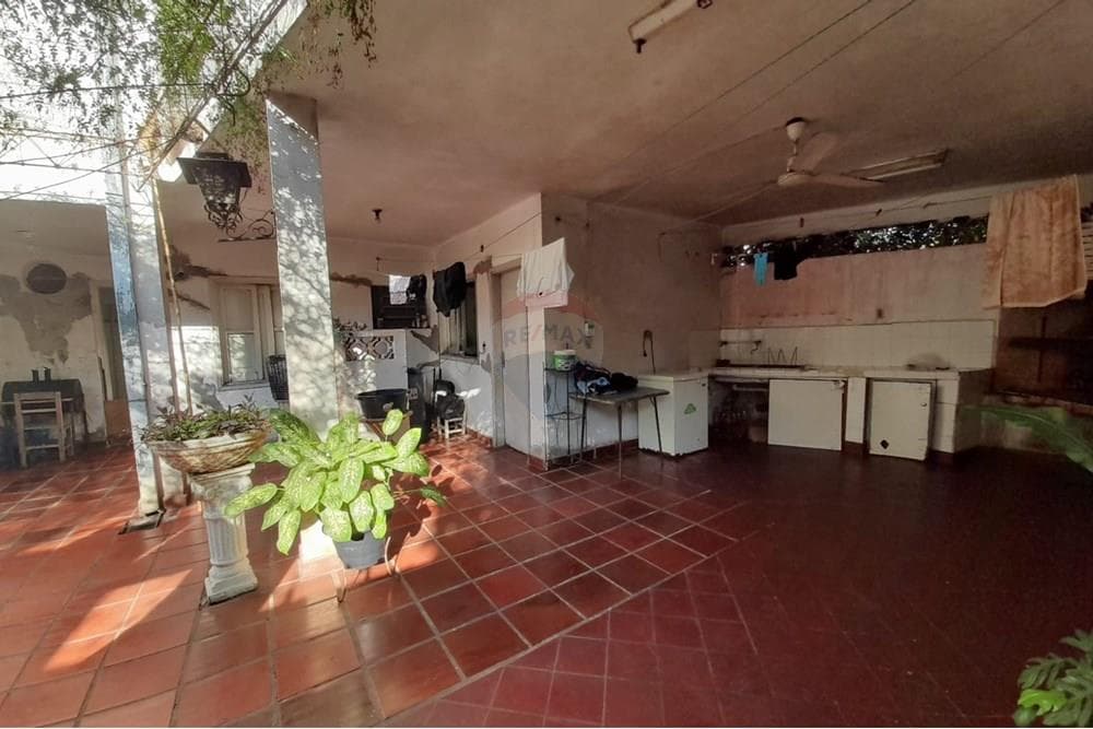 Casa en Venta. Sobre EUU. Asunción, foto 1