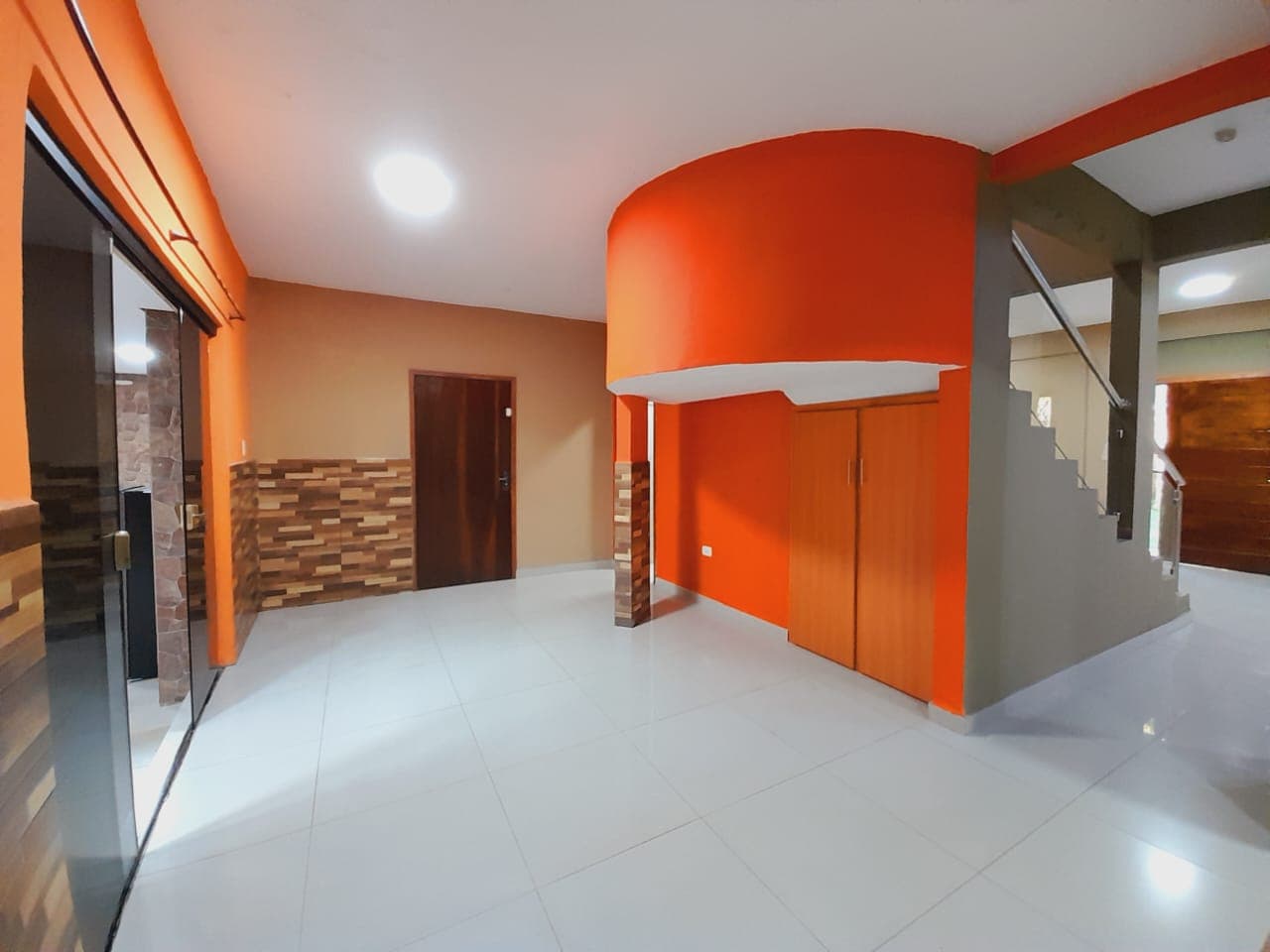 Casa en Lambaré zona supermercado el pueblo‼, foto 3