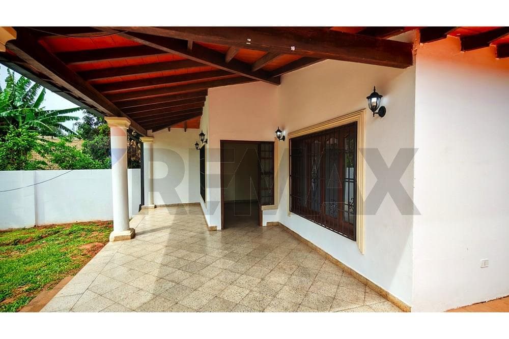 Casa con amplio patio en San Lorenzo, foto 3