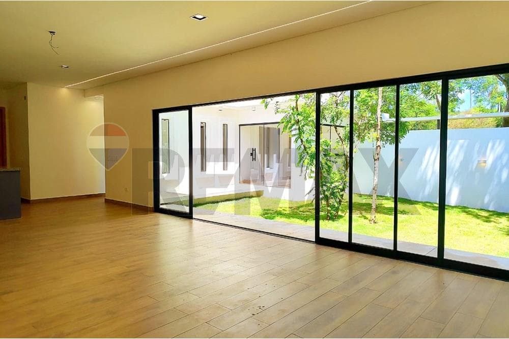 Casa de Verano - Venta - San Bernardino, Paraguay, No te quedes con las ganas!, foto 2