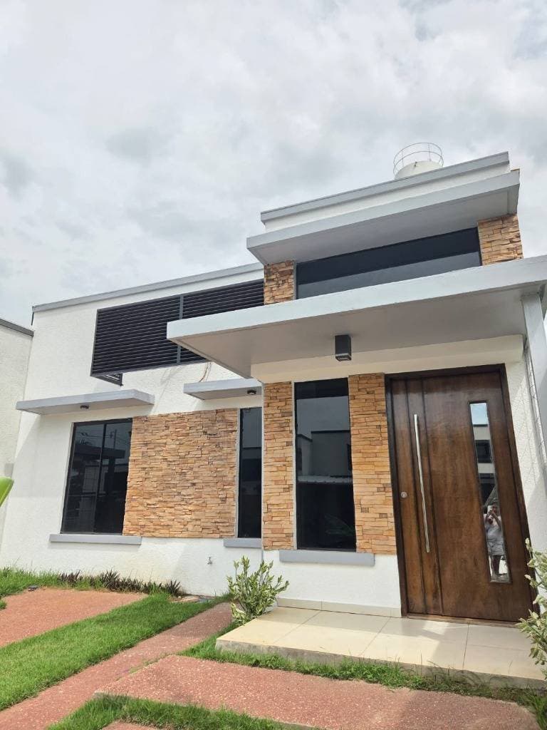 Chalet de 2 dormitorios en limpio - la caoba residencial, foto 2