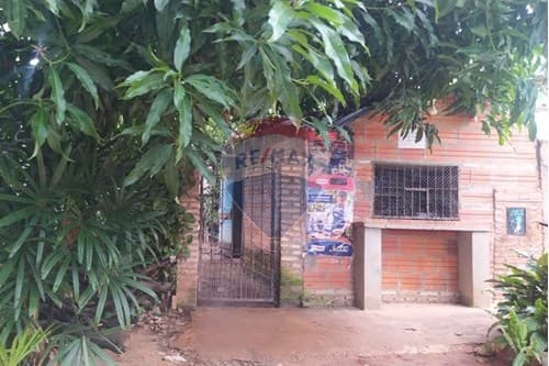 Terreno con construccion en San Lorenzo