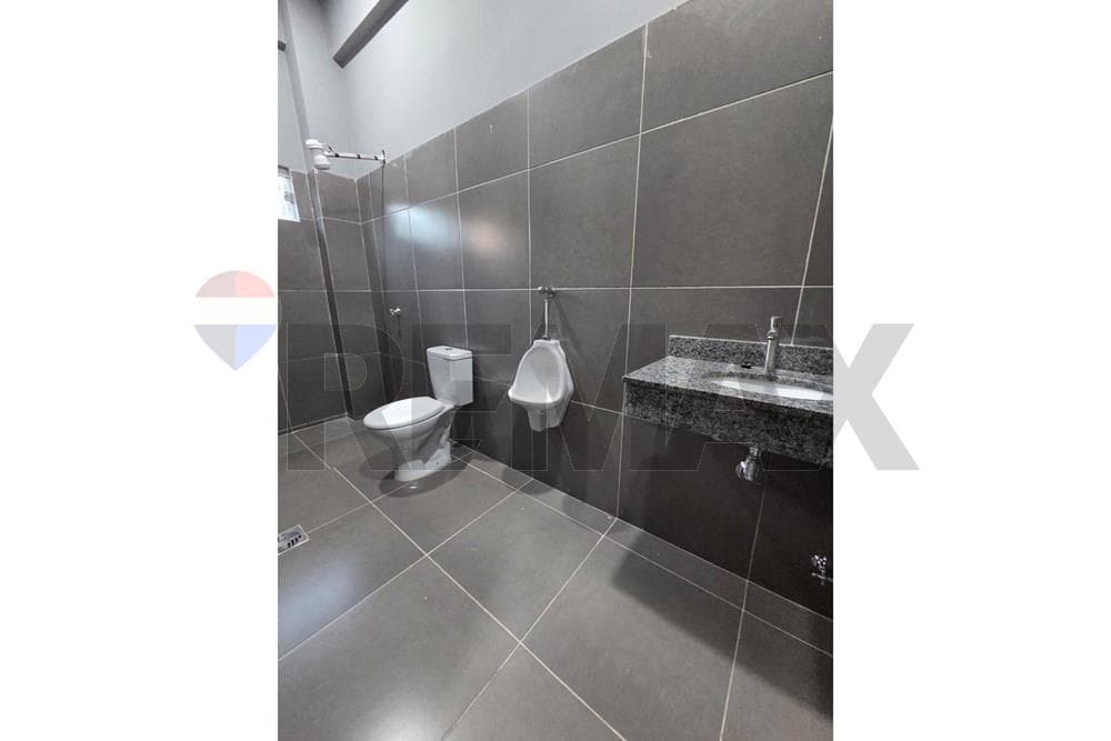 Tinglado de 525m2 – Barrio Yukyey, Luque, foto 2