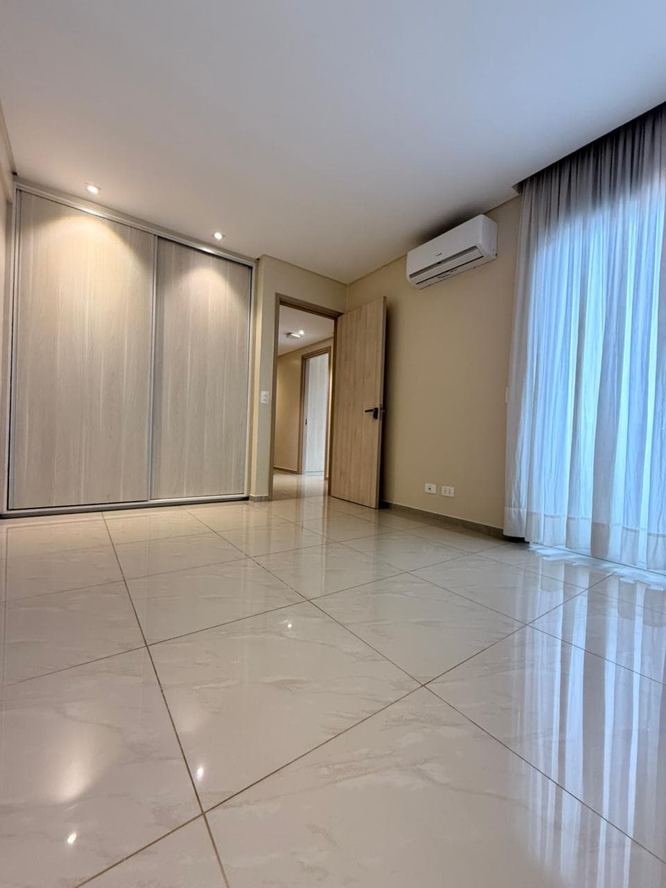 penthouse de 5 habitaciones en el barrio Recoleta de Asunción, foto 4