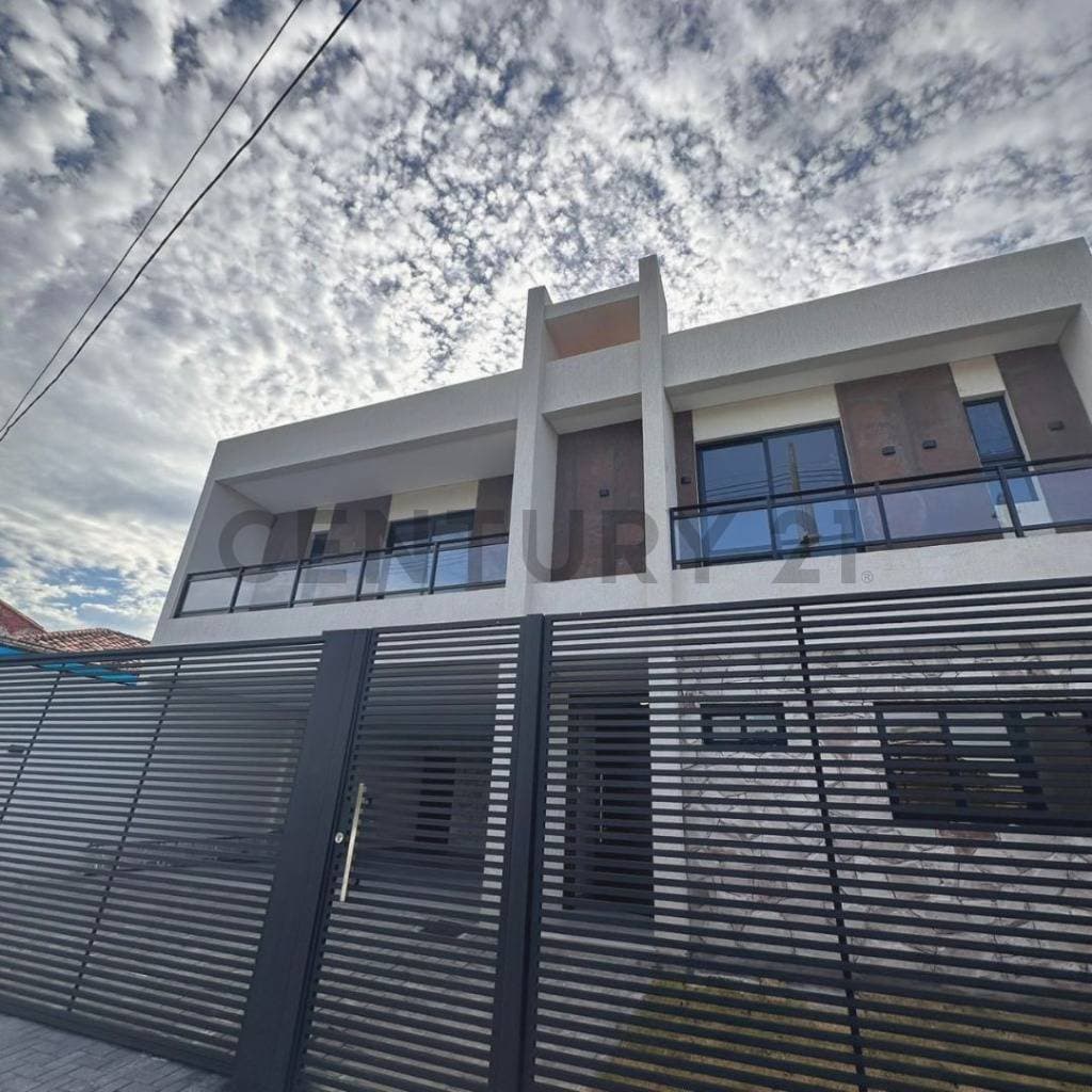 Venta de Casa en Mburucuyá, Asunción