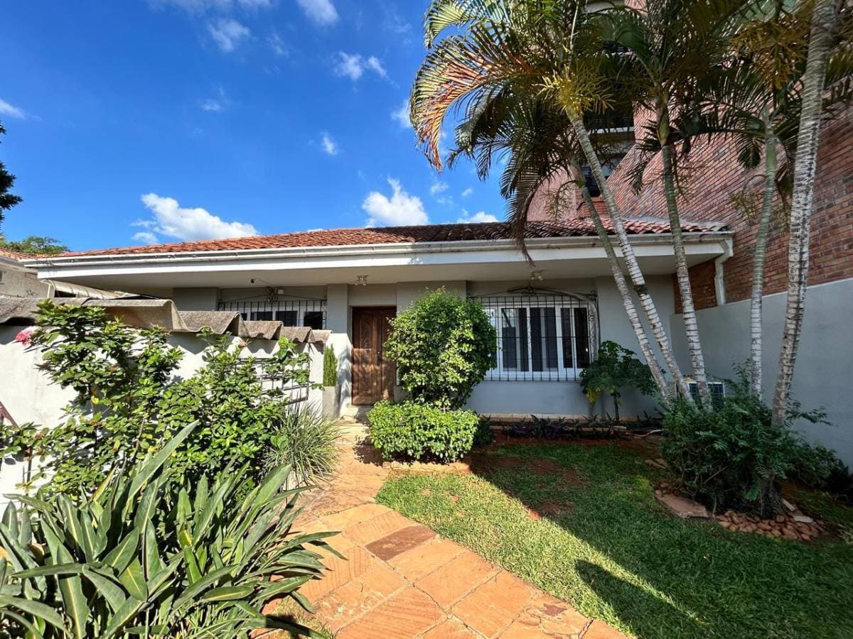 Hermosa Residencia En Villamorra