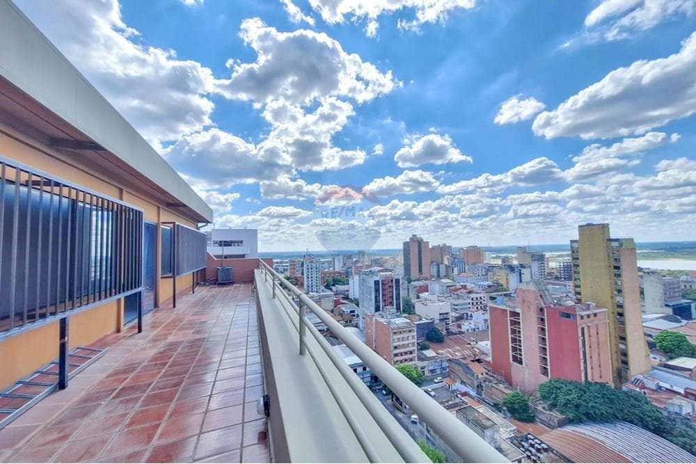 Amplia Oficina Corporativa de 253 m² con Estacionamiento, foto 5