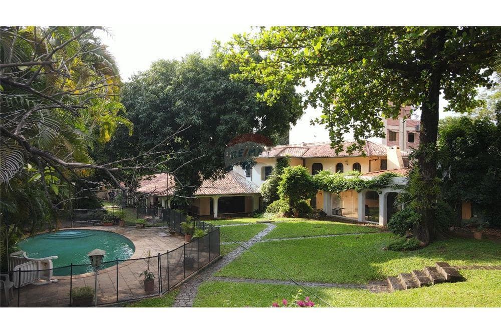 Vendo Residencia En Barrio Jara
