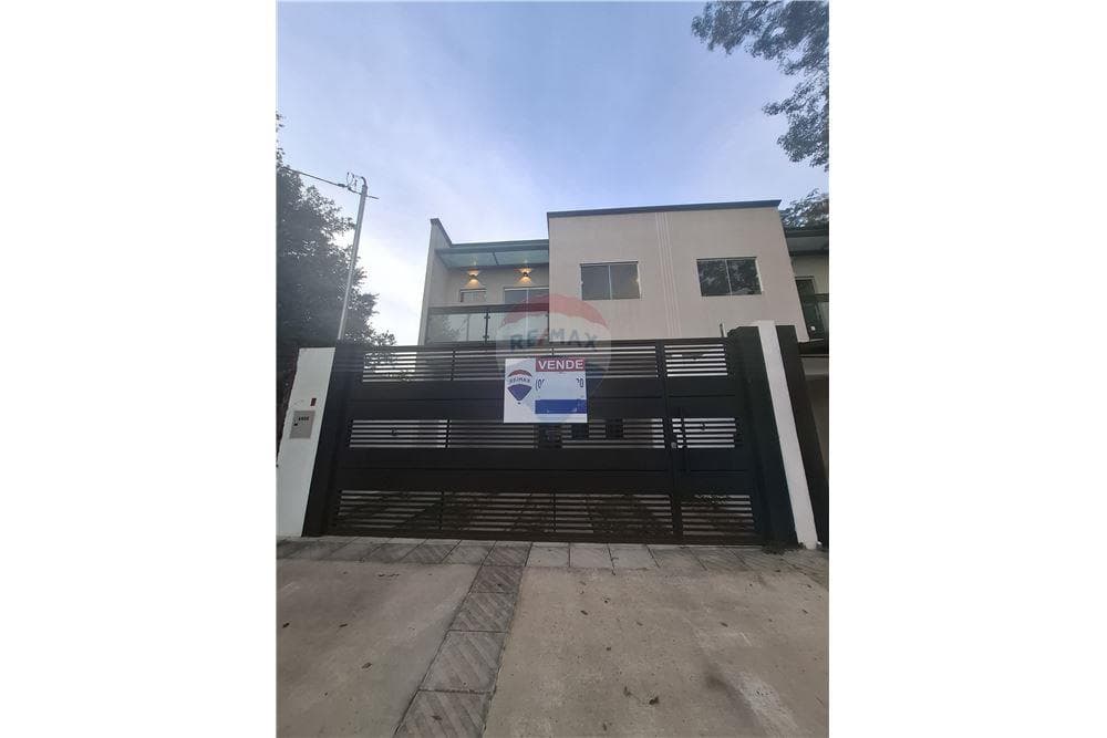 amplio dúplex de 3 dormitorios con JARDÍN en Ñemby. ✨ — foto 2