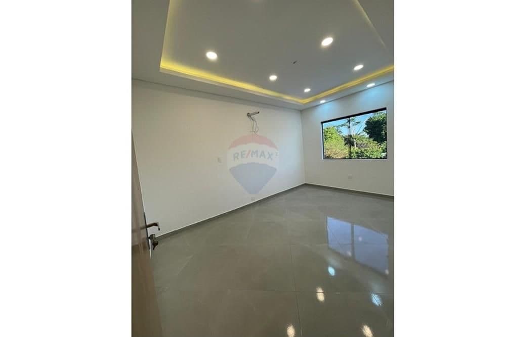 Amplio y moderno duplex en Luque, isla bogado ✨ — foto 2