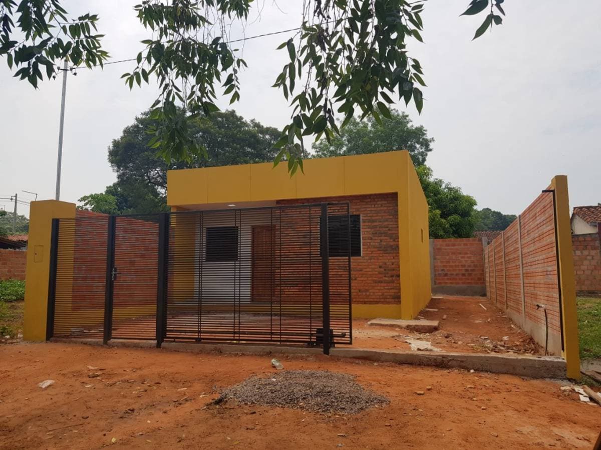 Casa en Venta 2 dormitorios - Luque, Central, foto 2