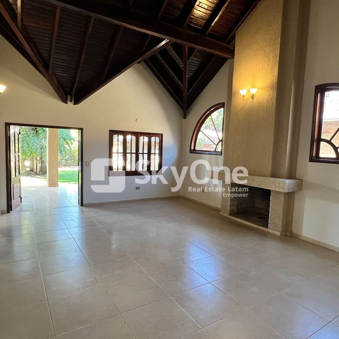 Se alquila casa en el Parana Country Club, foto 2