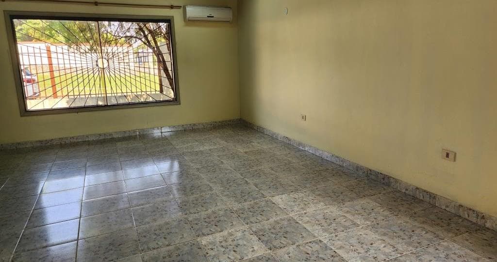 Casa de 400 m2 en Luque, 4° Barrio Villa Adela - CLHO7175643, foto 3