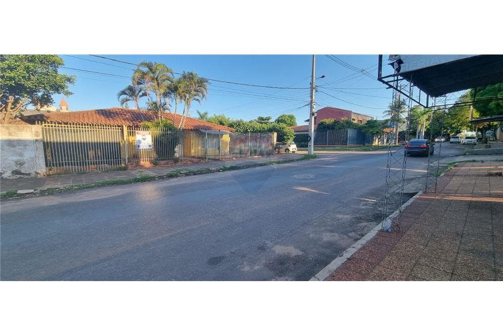 Vendo terreno con casa San Lorenzo b. San jose