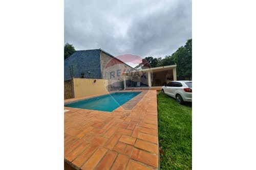 Casa con piscina sobre ruta, foto 4