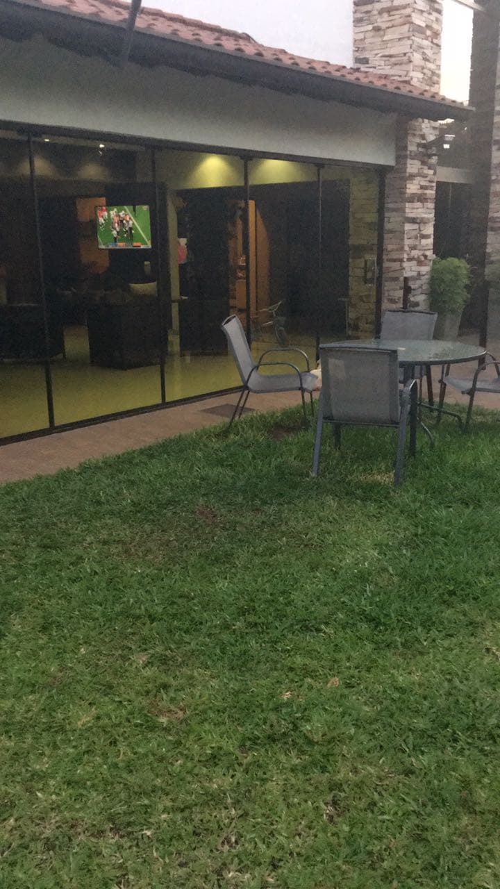 hermosa residencia en barrio Ykua Sati — foto 5