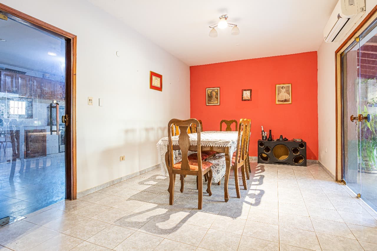 Amplia Casa En Villa Adela Zona Boulevard — foto 4