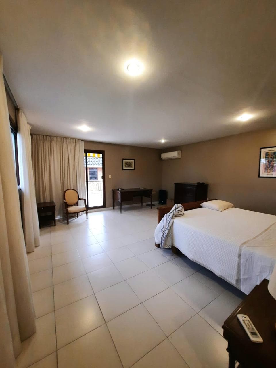 Importante residencia de lujo en ycua saty, foto 2