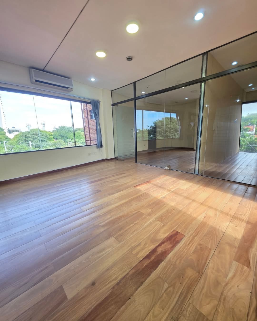 Oficina en edificio corporativo z/ avdas boggiani y san martín ‼️, foto 3