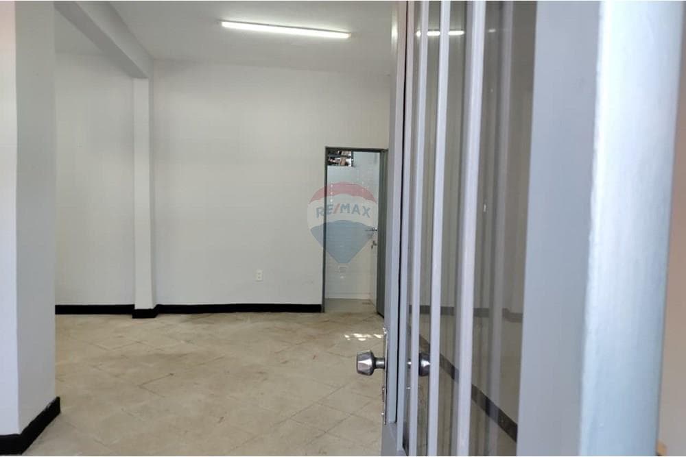 Salón comercial - alquiler - Lambaré, foto 2