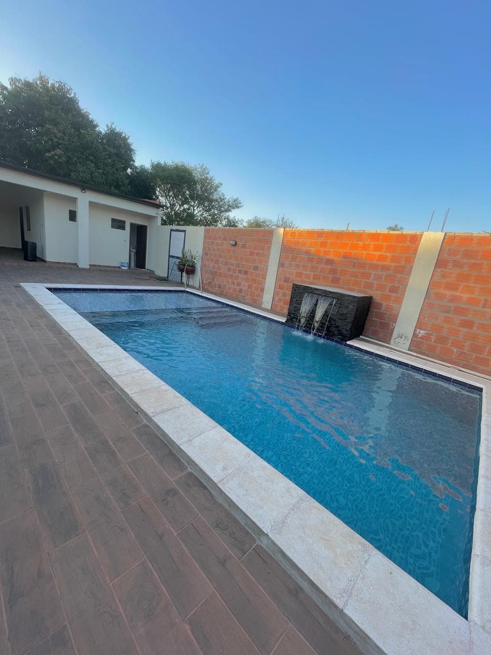 Hermosa casa quinta en Mariano Roque Alonso, foto 3