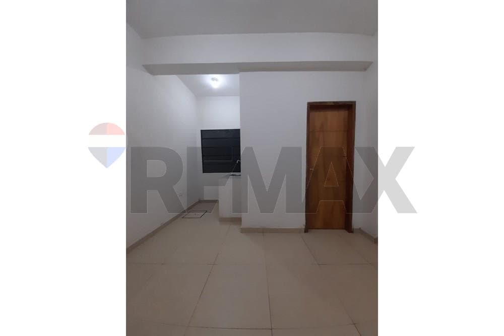 Local Comercial - Alquiler - Luque, Central, Paraguay, Emprende!
