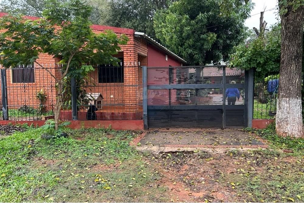 Casa en venta Ycua Dure - Luque