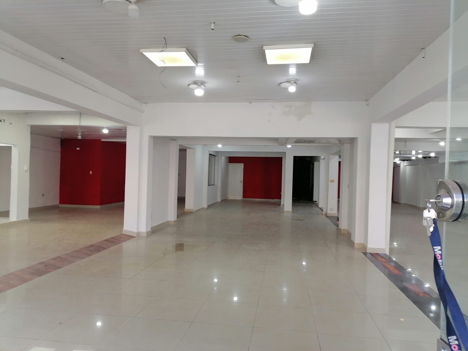 Local Comercial 595mts.Avda.Eusebio Ayala casi Gral.Santos, foto 2