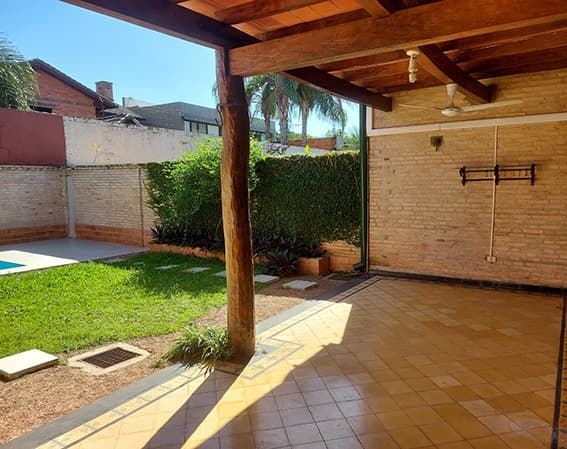 Alquilo Duplex De 3 Dormitorios Zona Mburukuya