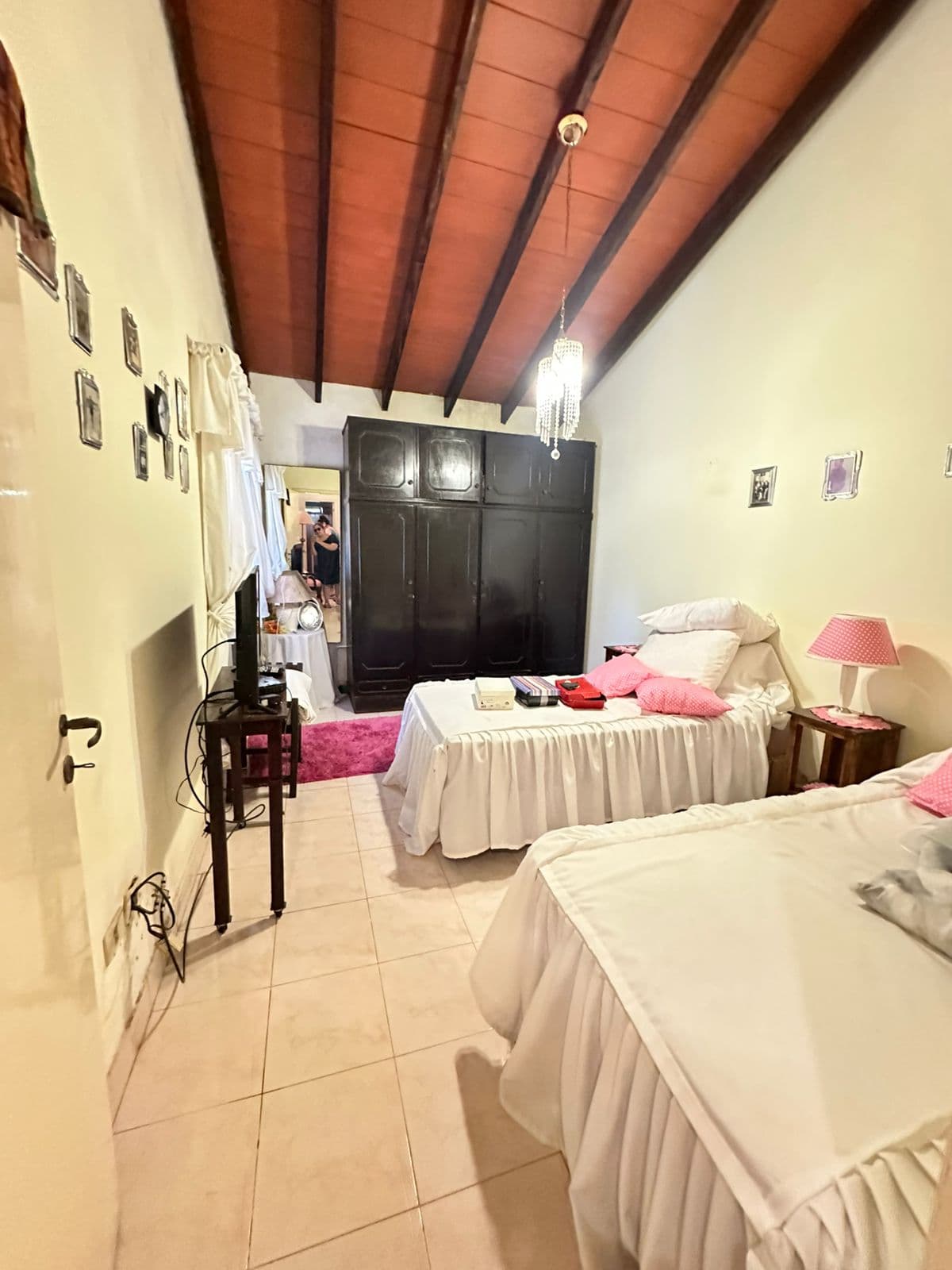 Bella casa en encarnacion cerca del circuito comercial, foto 2