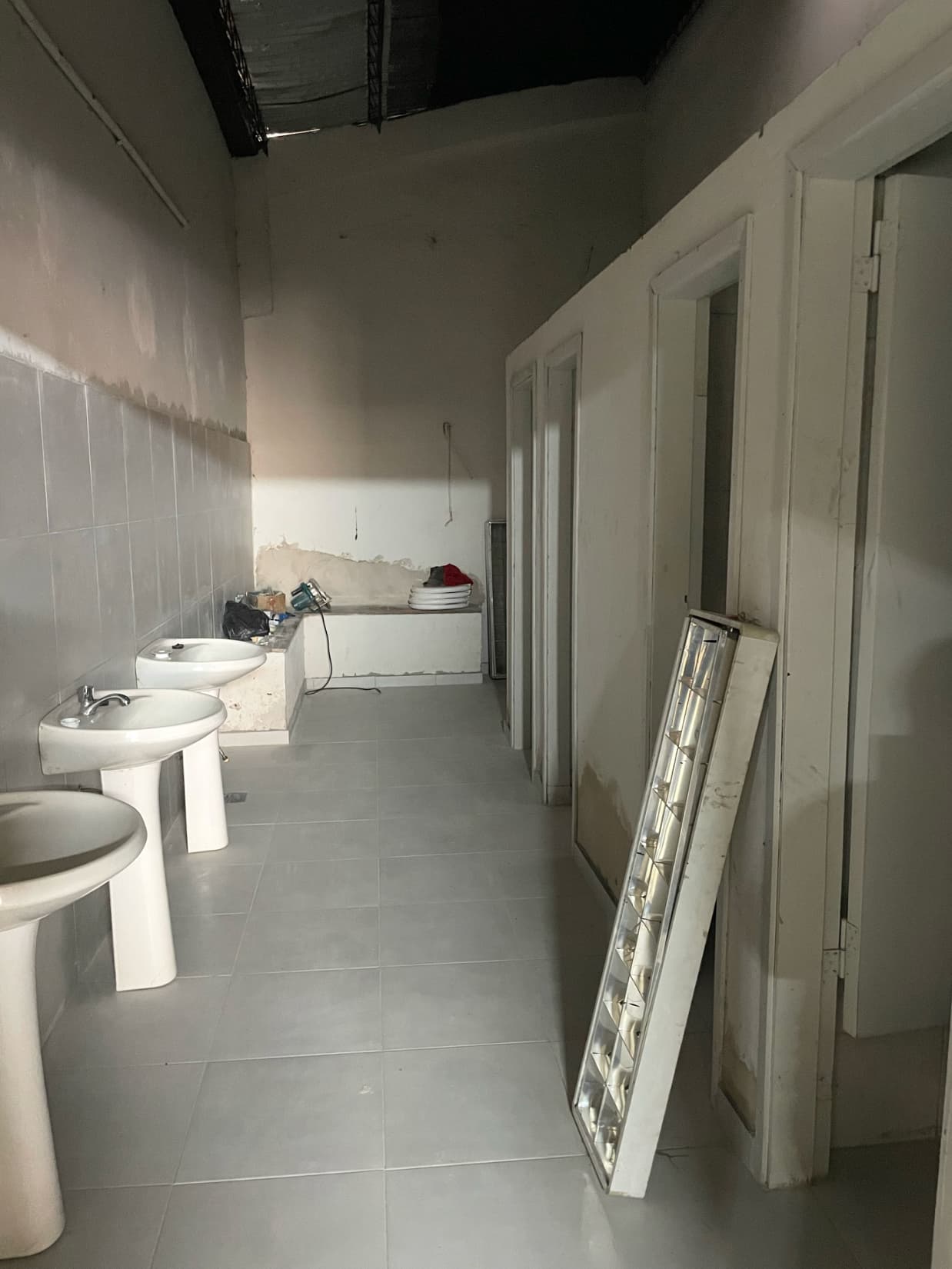 amplio depósito en Asunción límite con Fernando zona Norte, foto 4