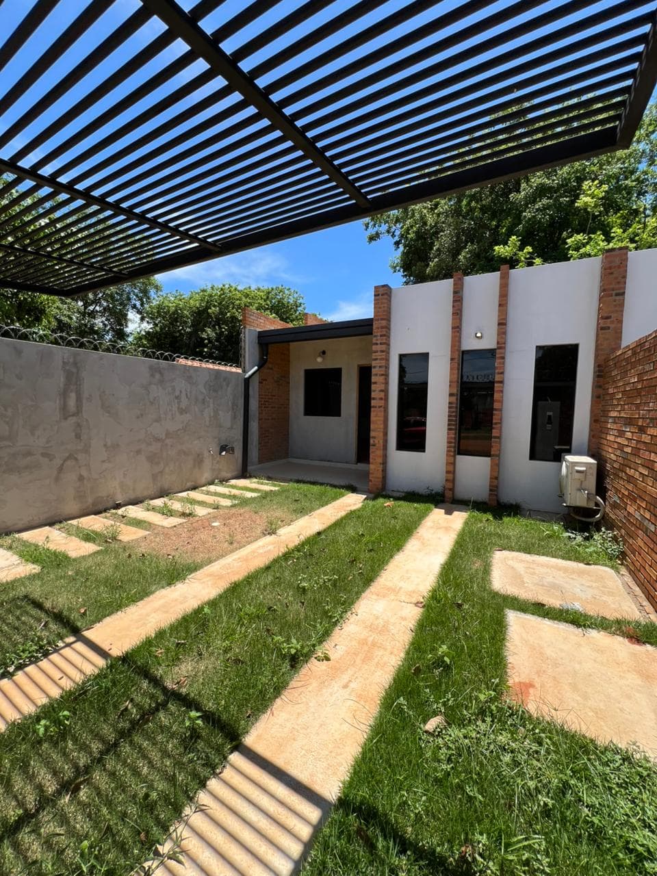 En venta chalet en ykuadure Luque