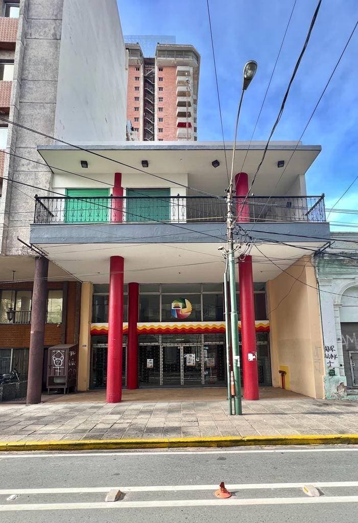 Amplia propiedad en el centro de Asunción con salida a dos calles