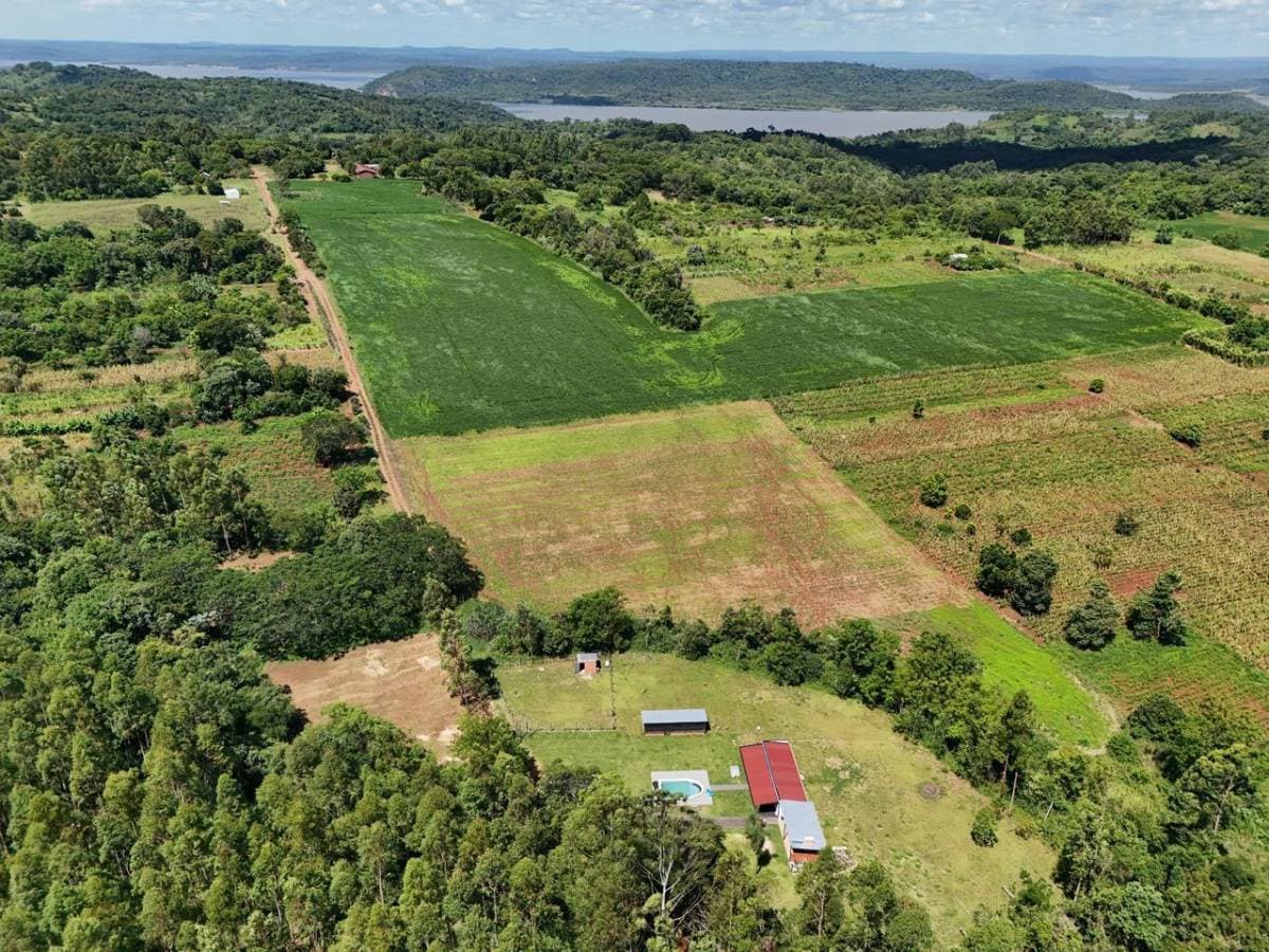Venta de exclusiva casa en nueva alborada itapua