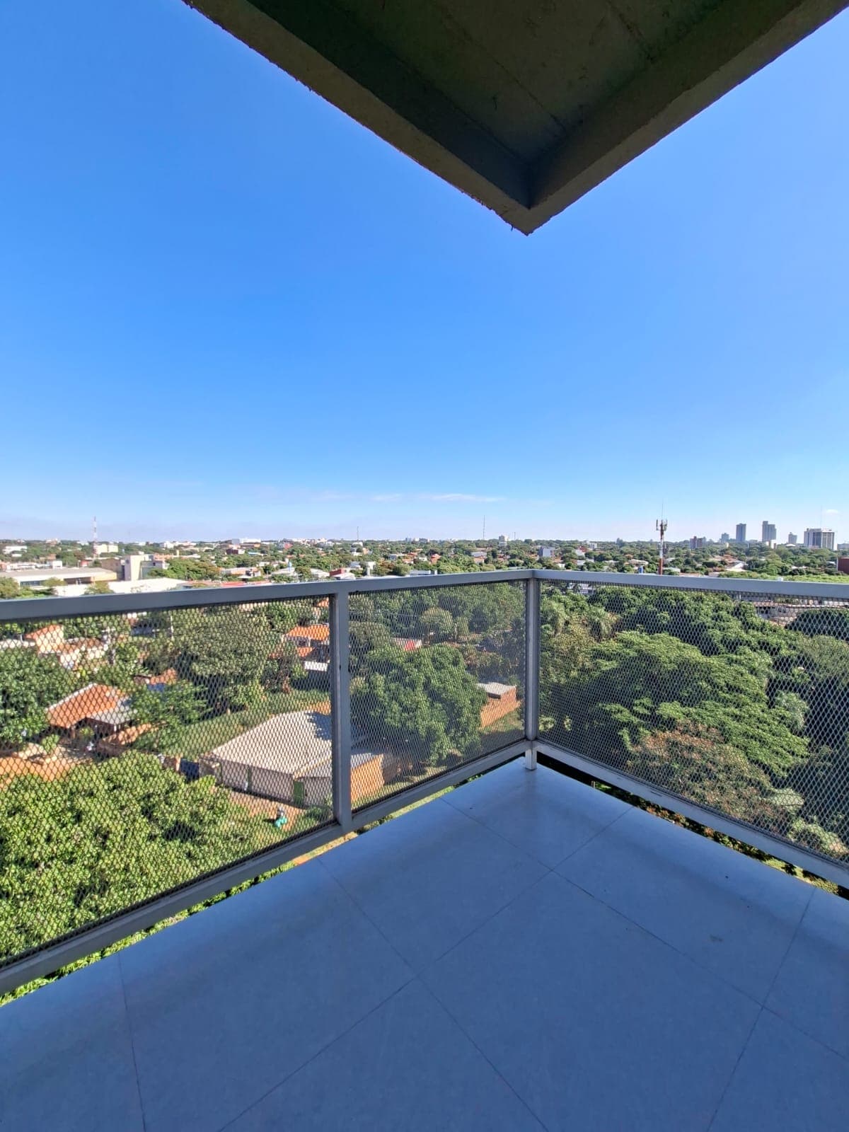 Departamento En Alquiler De 2 Habitaciones, Zona La Costa Lynch