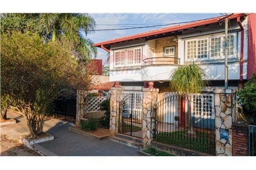 Casa-Venta-PY Central Lambaré Mompox casi Audivert