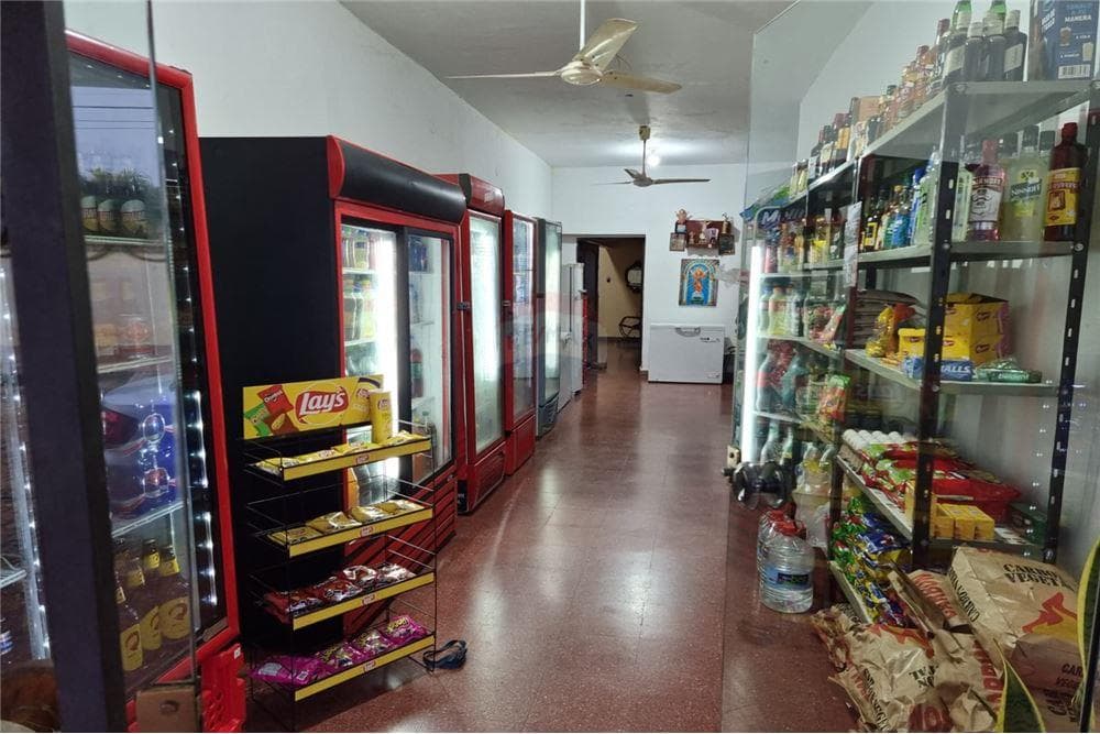 Casa con salon comercial en San Lorenzo- zona shopping, foto 4