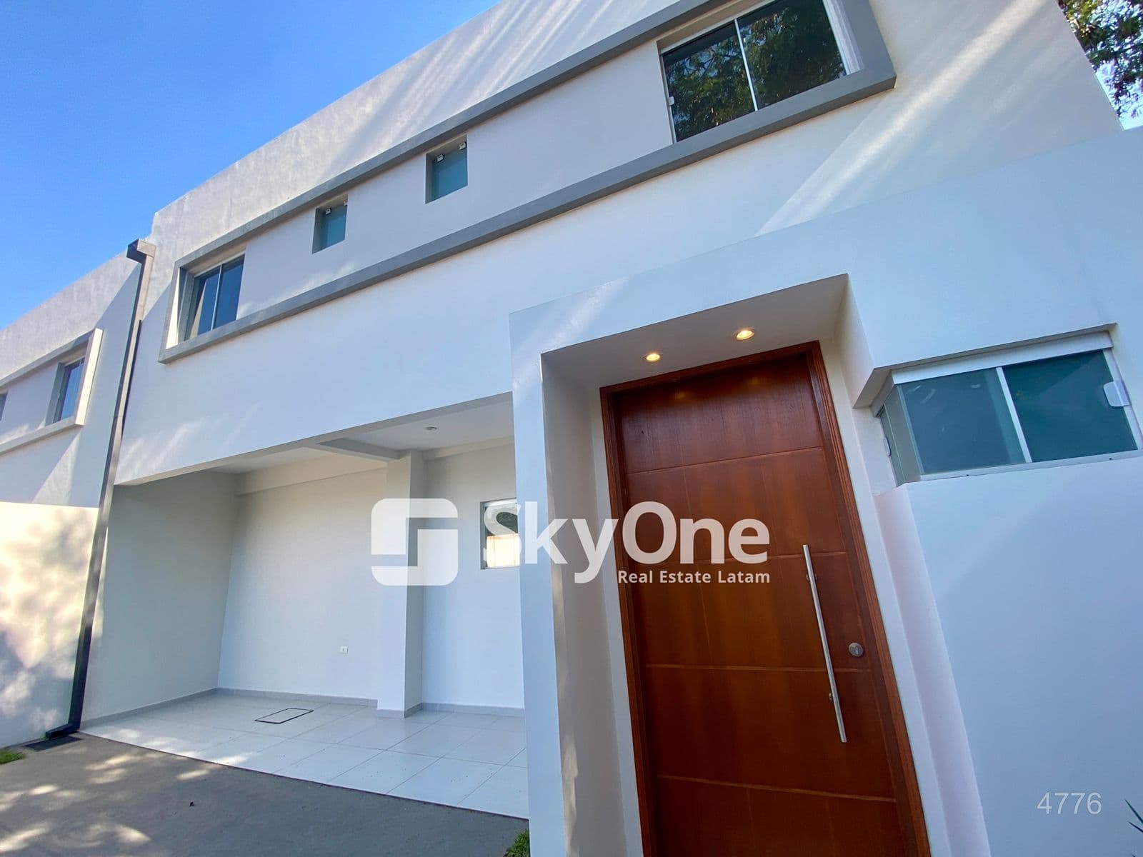 Duplex a estrenar en Luque estilo minimalista, foto 2