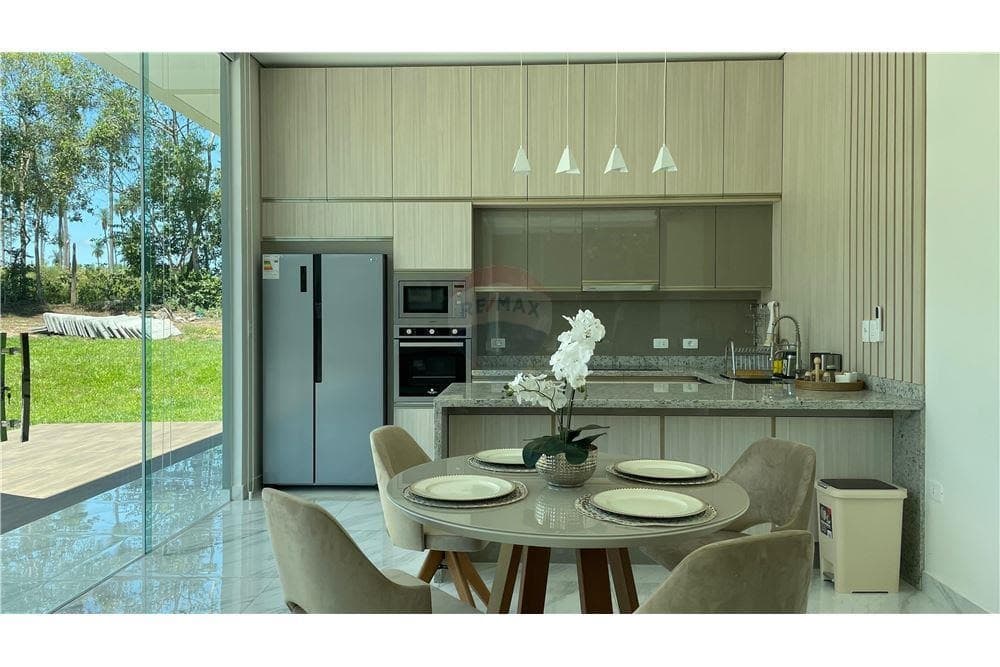 Casa quinta amoblada a estrenar en San Bernardino — foto 3