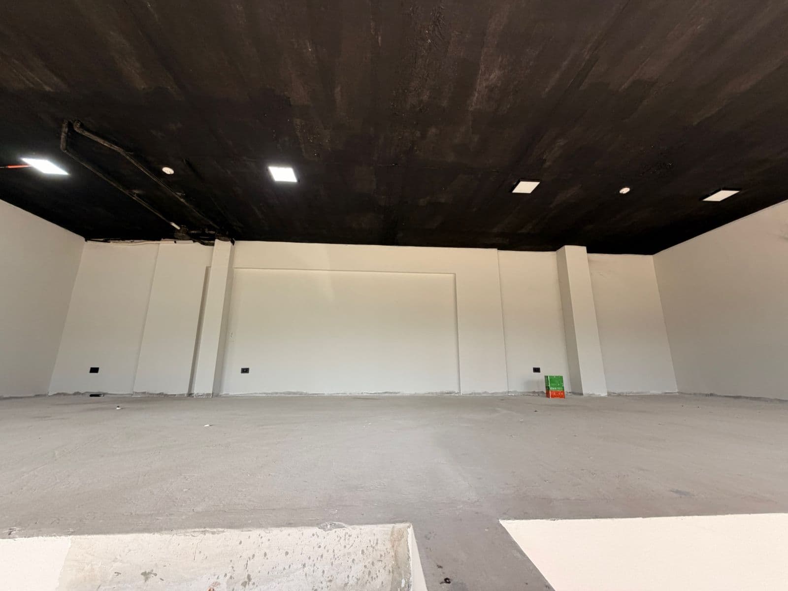 Salón Comercial A Estrenar En San Lorenzo, foto 5
