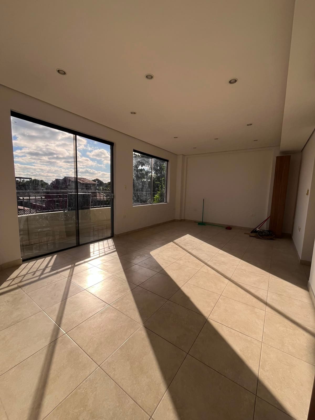 De departamento en Villa Morra – edificio maría reina, foto 1