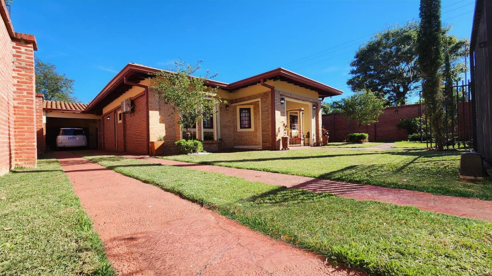 Hermosa casa en itaugua — foto 1