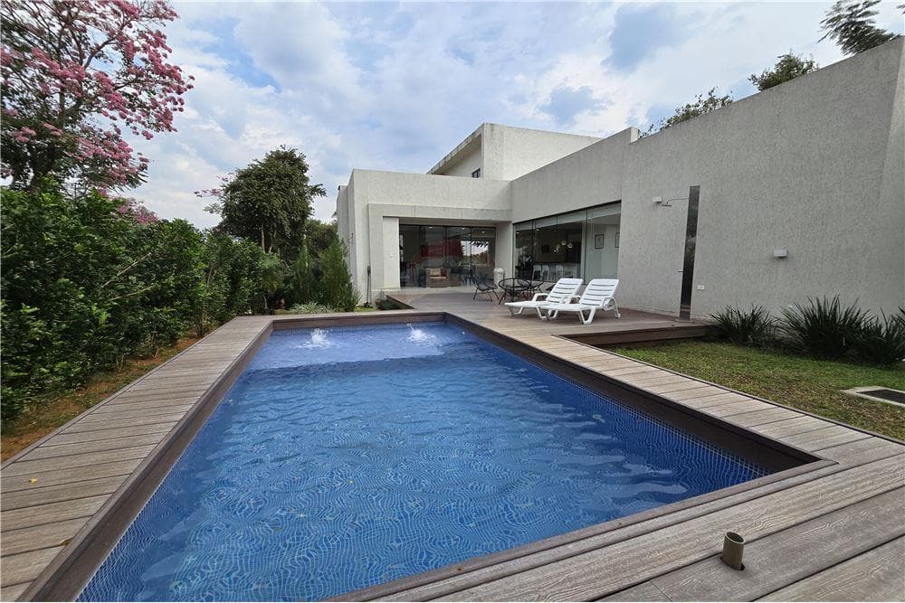 Casa minimalista en condominio sunset hills, foto 2