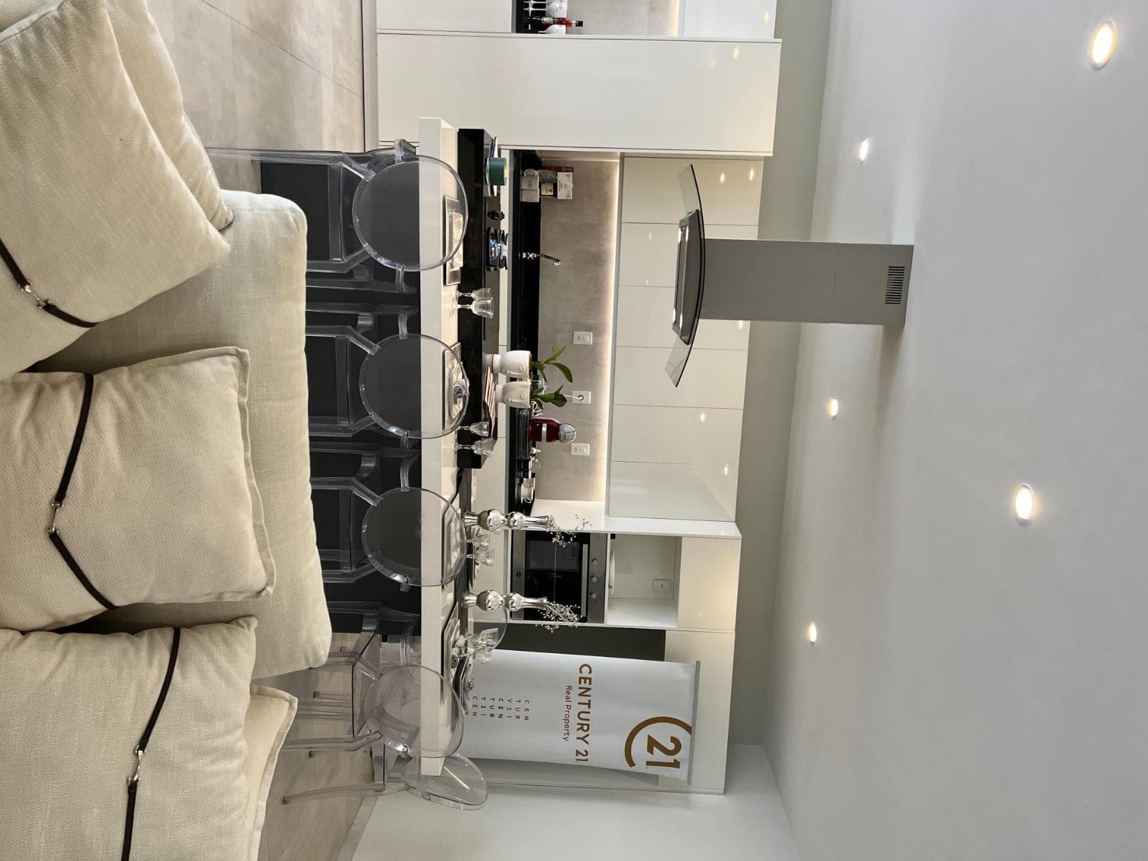 Duplex En Zona Yacht Lambaré — foto 4
