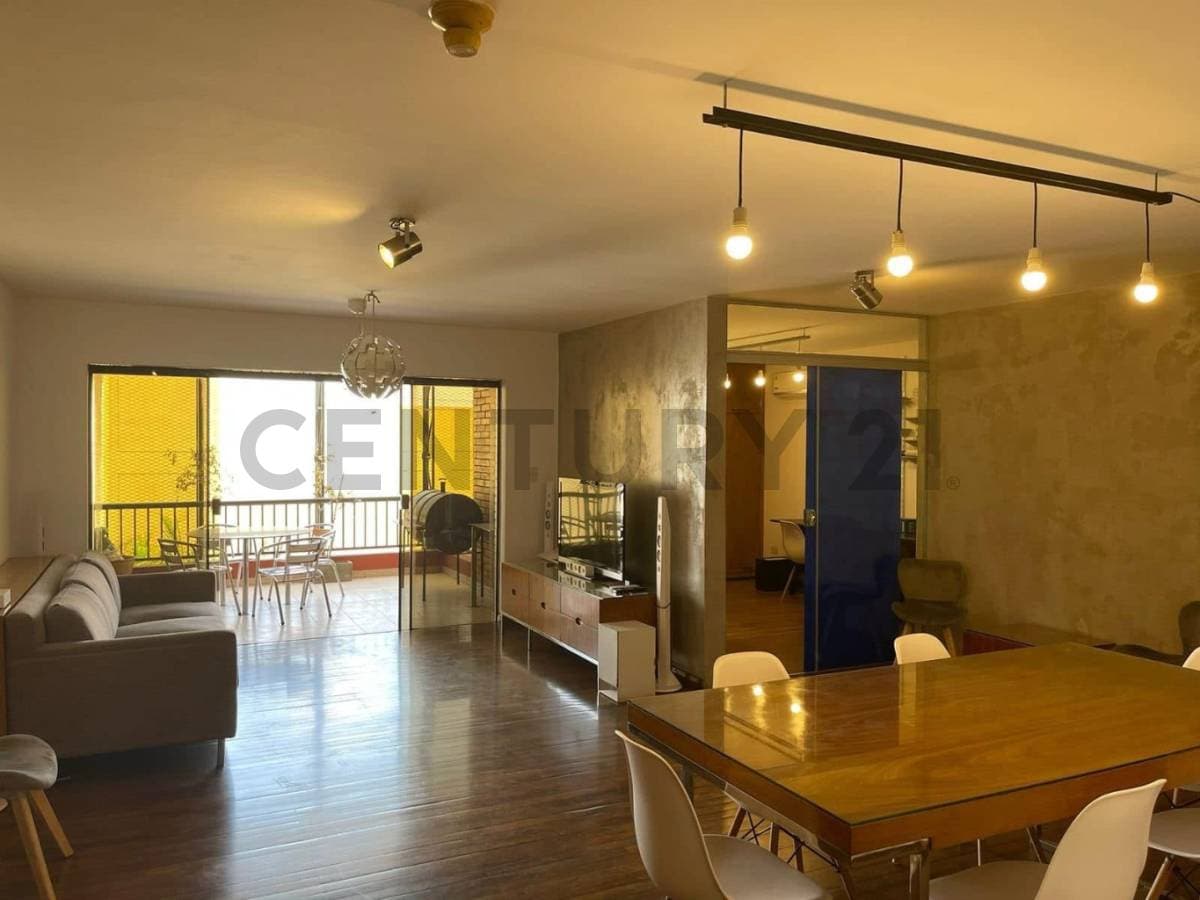 Exclusivo Departamento a la venta en el Prestigioso Edificio Las Carmelitas