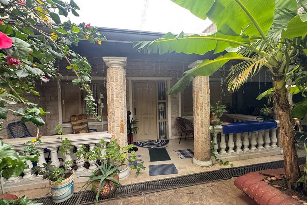 Casa de Ensueño en Lambare, Barrio Kennedy Central, foto 3