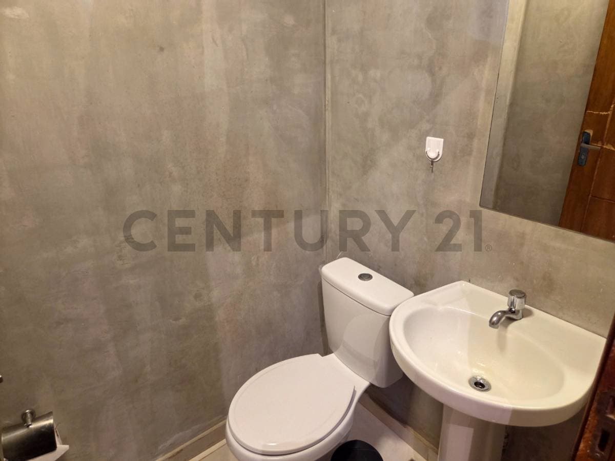 En venta - casa en Fernando de la Mora zona norte, foto 2