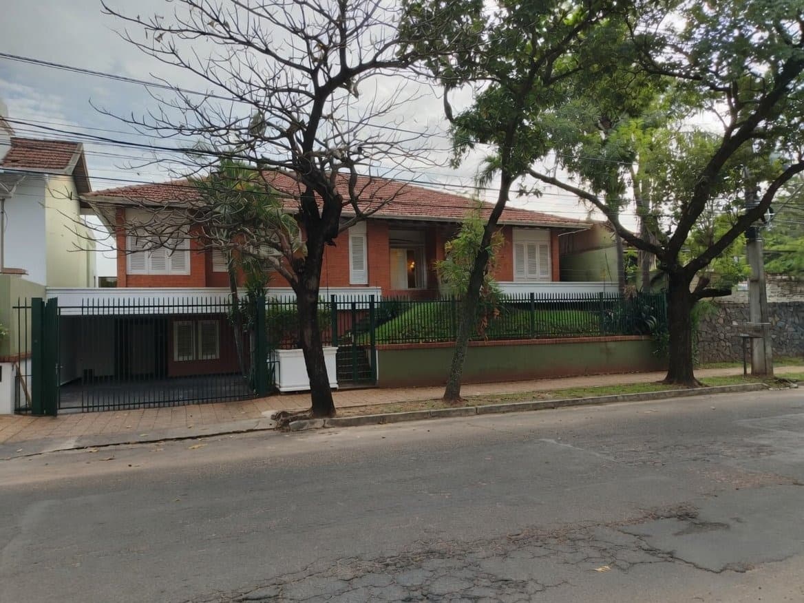 Casa en barrio mcal. Francisco solano lópez, foto 1