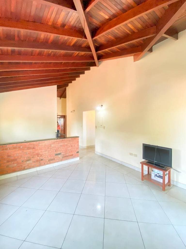 En venta hermosa residencia en Fernando de la Mora zona sur, foto 5