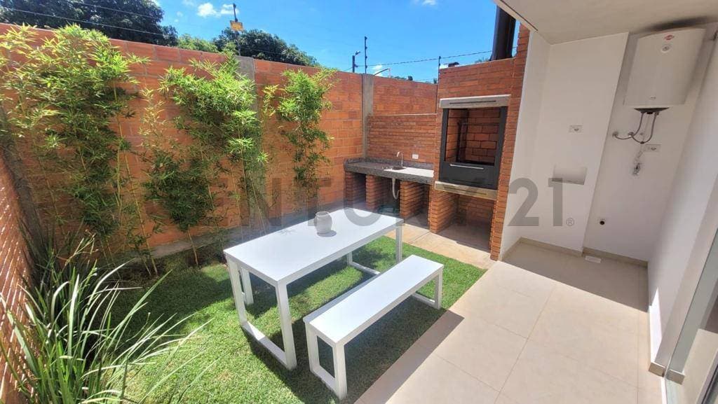 dúplex en pozo en barrio cerrado Luque, foto 3